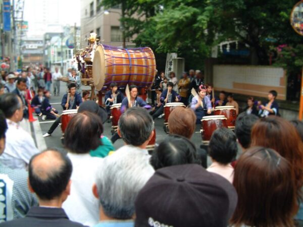 八幡神社祭の奉納太鼓