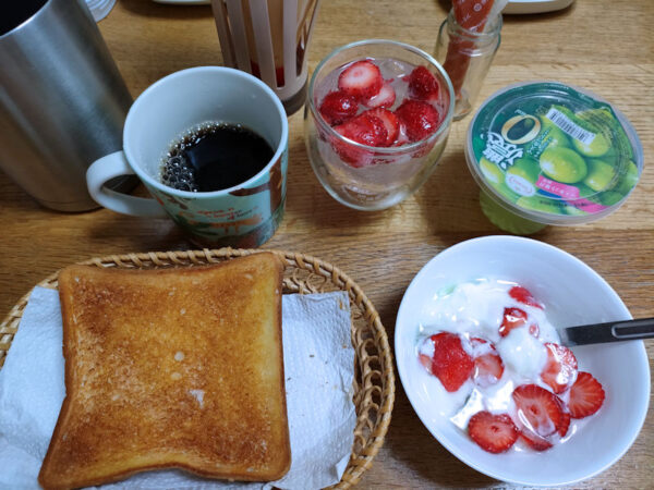 ある日の朝食メニューです。